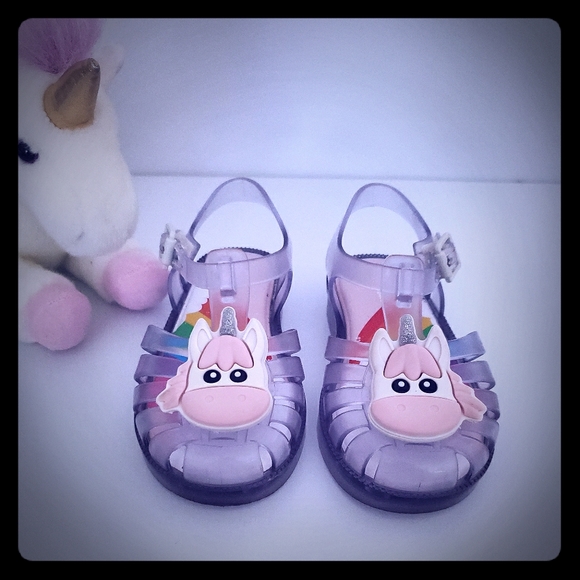 Sandals - Picture 1 of 4